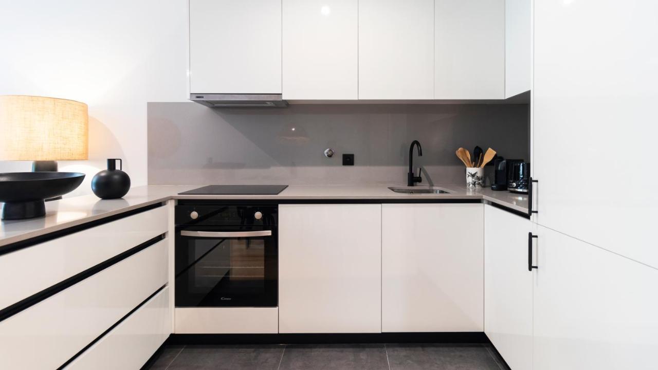 Premium 2Br Flat Near Santa Catarina By Lovelystay OOporto Extérieur photo