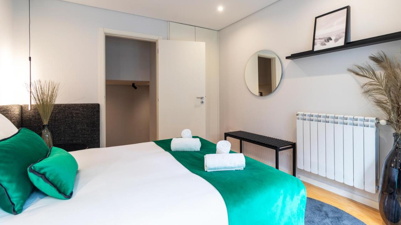 Premium 2Br Flat Near Santa Catarina By Lovelystay OOporto Extérieur photo
