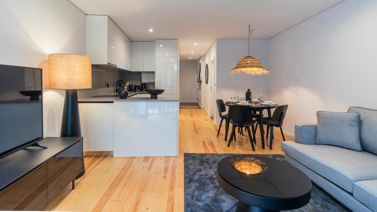 Premium 2Br Flat Near Santa Catarina By Lovelystay OOporto Extérieur photo