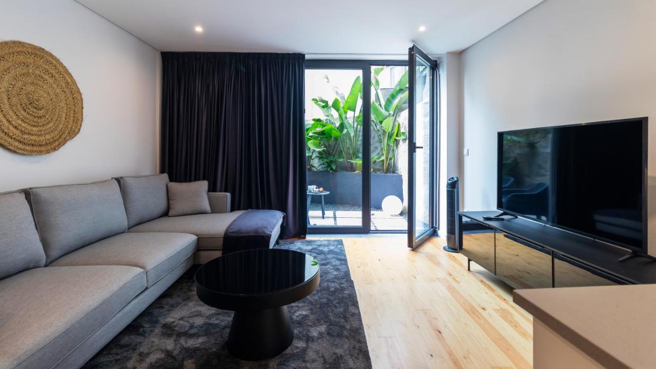 Premium 2Br Flat Near Santa Catarina By Lovelystay OOporto Extérieur photo