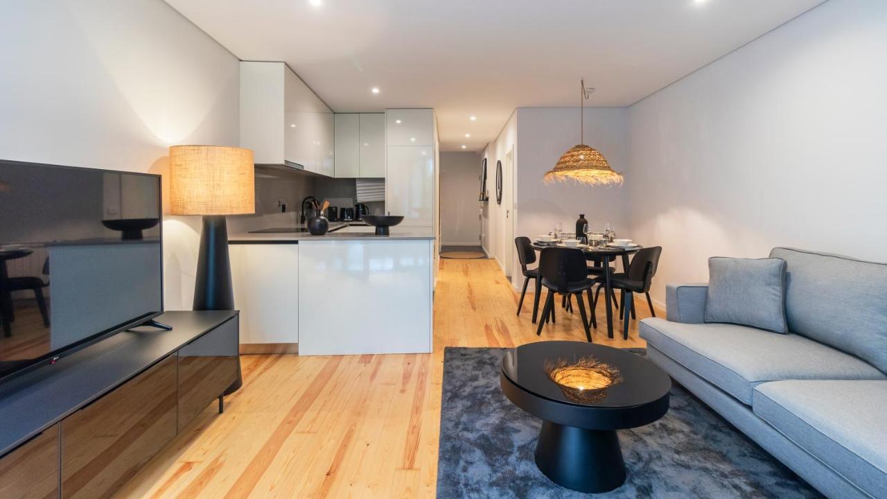 Premium 2Br Flat Near Santa Catarina By Lovelystay OOporto Extérieur photo
